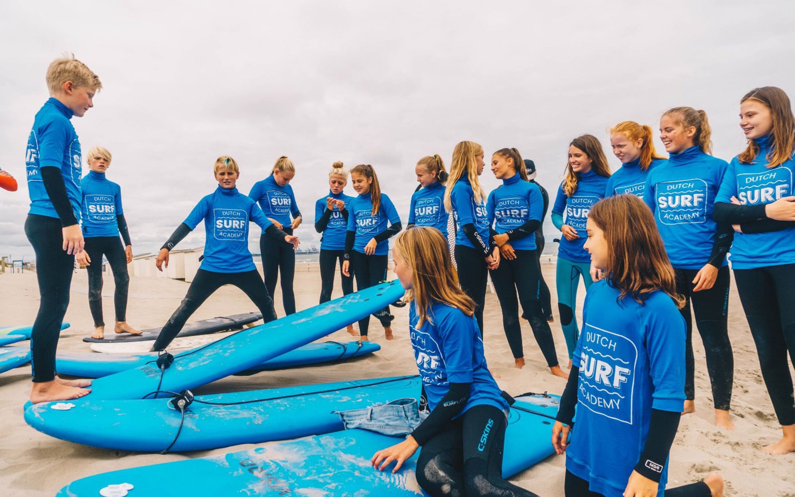 Dag Surfkamp ~ Dutch Surf Academy 